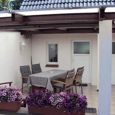 Charmantes Ferienhaus In Mit Grill Und Terrasse 酒店 *
